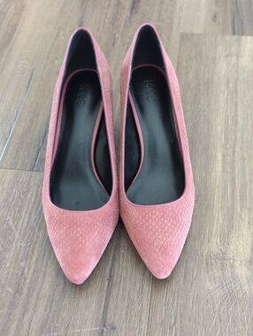 LEGO Pink Pointed-Toe Women's Heels